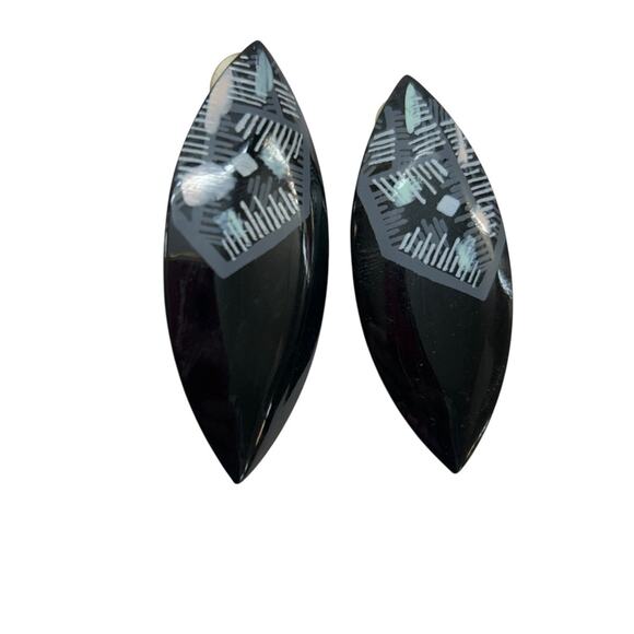 1980s Metal Lightweight Earrings Black Painted 2.5 Inches Post Pierced - Picture 2 of 5